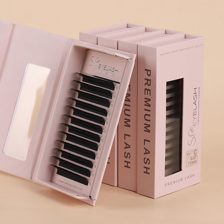How to Choose the Right Eyelash Extensions for Your Eye Shape