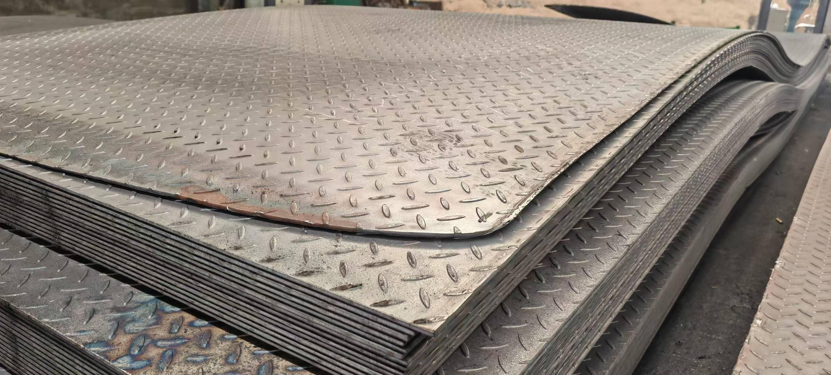 Top Aluminum Checkered Plate Wholesaler for Premium Non-Slip Metal Sheets
